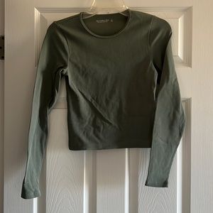 Abercrombie & Fitch ribbed long sleeve shirt green small